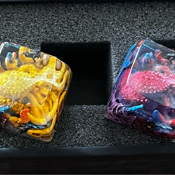 Dwarf Factory Key Caps - Picture 4 of 5